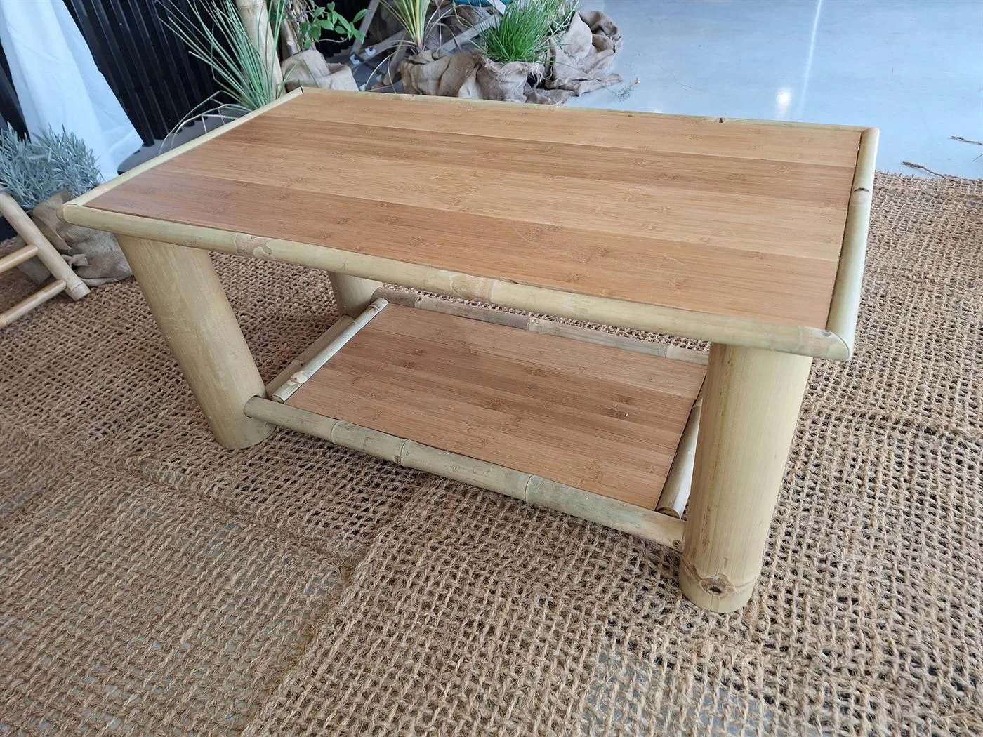 Table basse en bambou avec plateau en parquet de bambou
