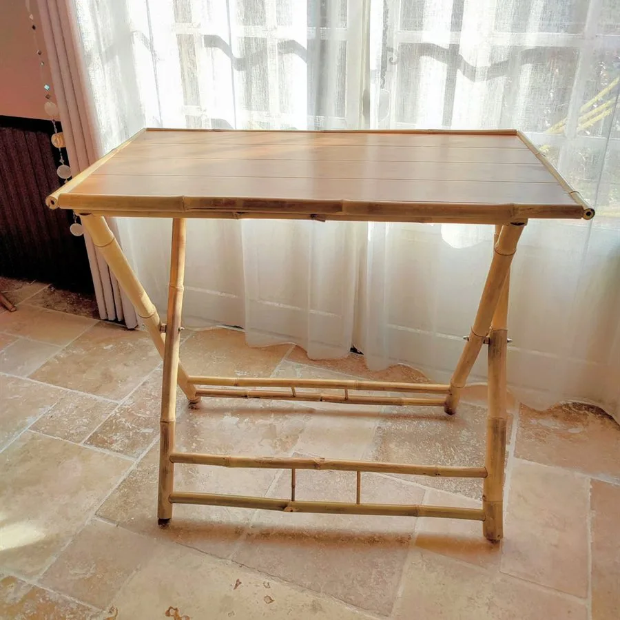 Table pliante en bambou